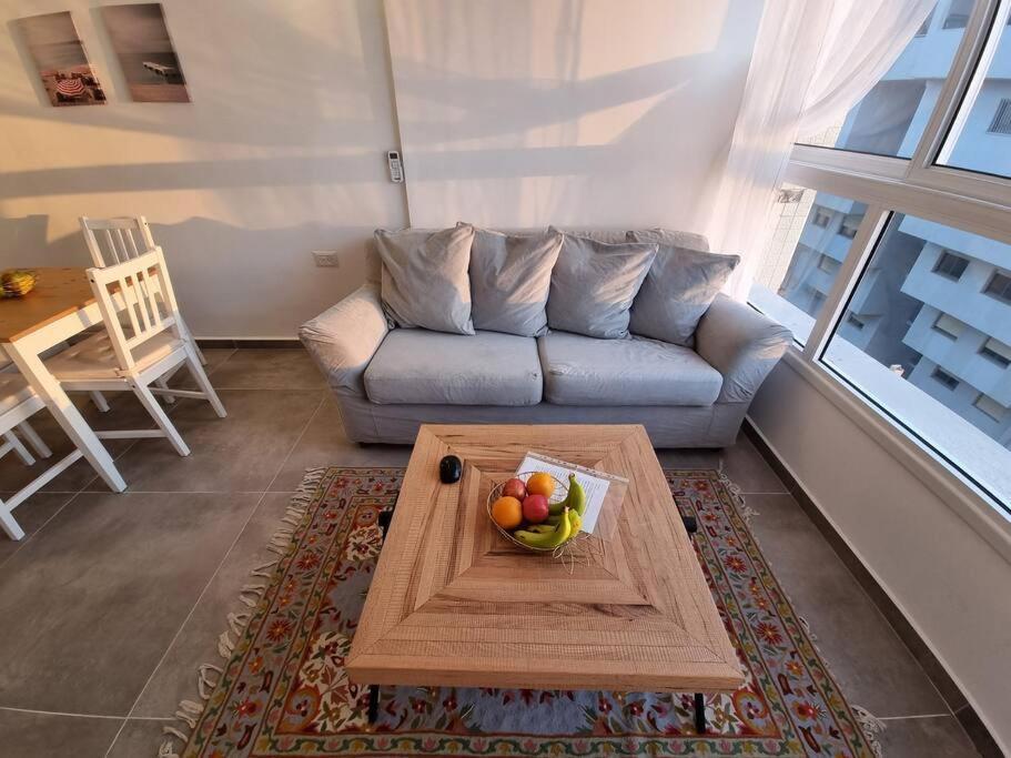 Beautiful 2-Bedroom Sea-View Apartment 内坦亚 外观 照片